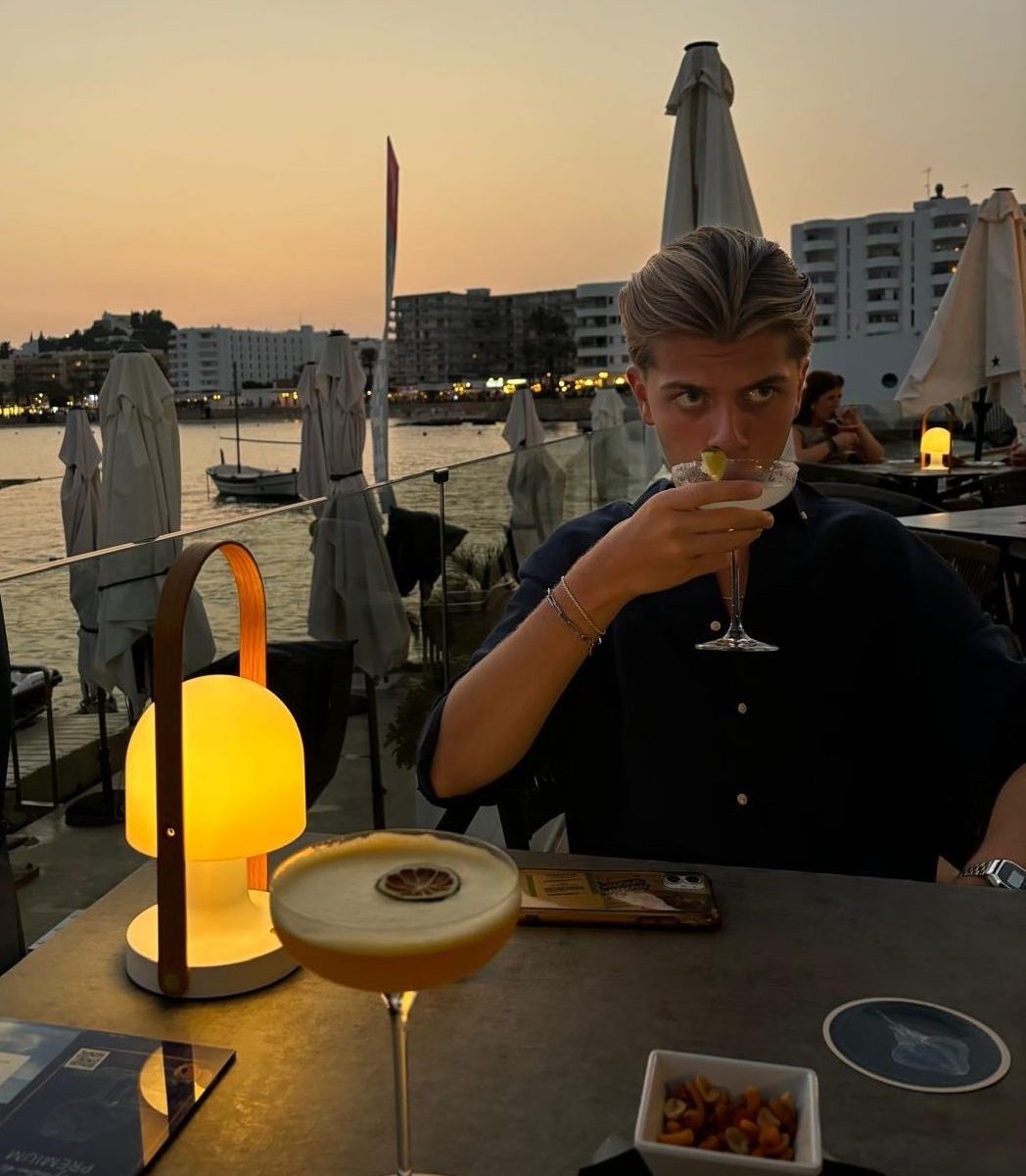 8233dfba-185a-48bd-be53-23f61a505e44